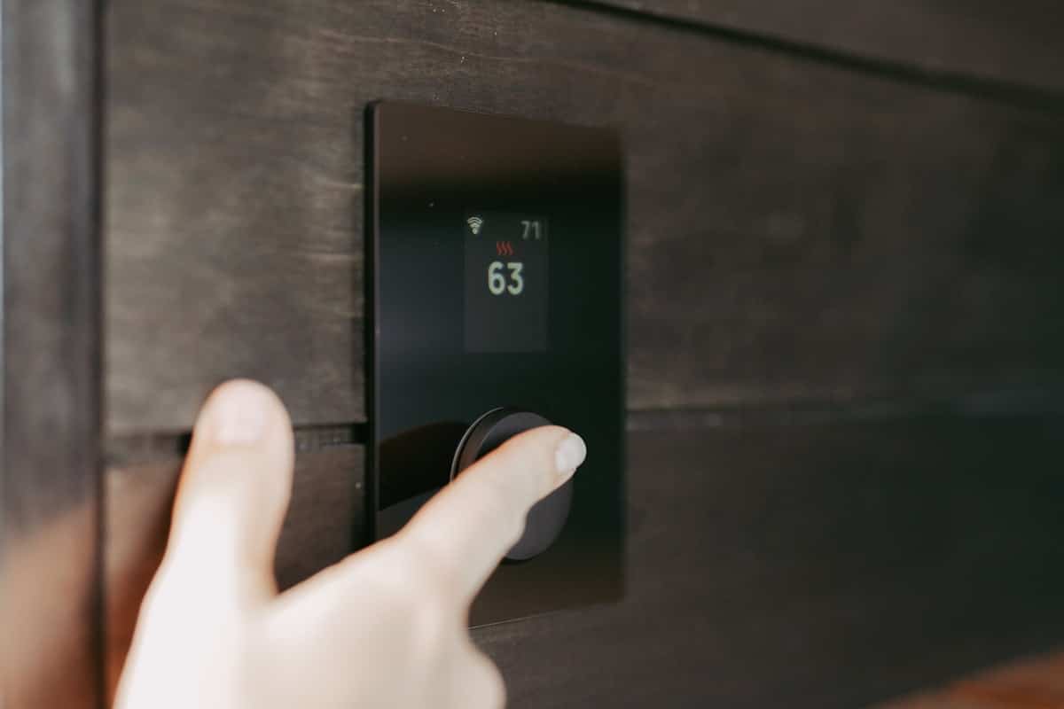 Réglage d'un thermostat de chauffage à basse température
